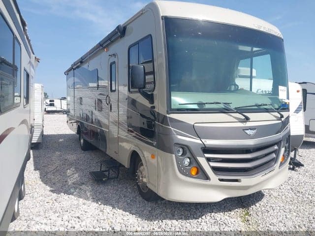 2018 FORD F53 1