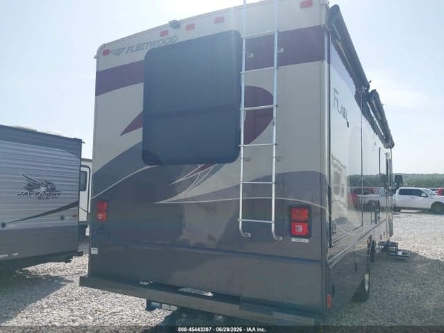 2018 FORD F53 4