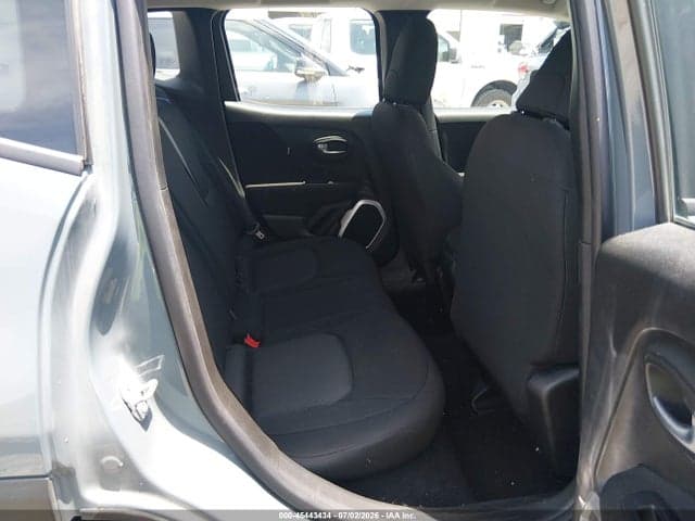 2018 JEEP RENEGADE SPORT 4X4 8