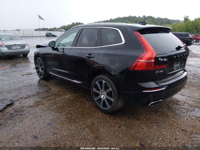 2018 VOLVO XC60 T5 3