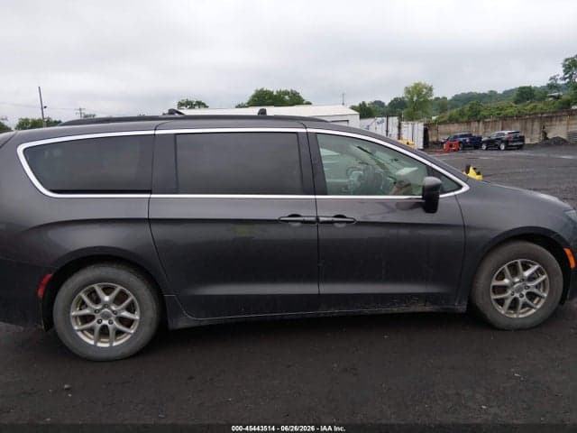 2021 CHRYSLER VOYAGER LXI 13