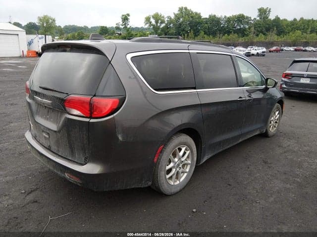 2021 CHRYSLER VOYAGER LXI 4