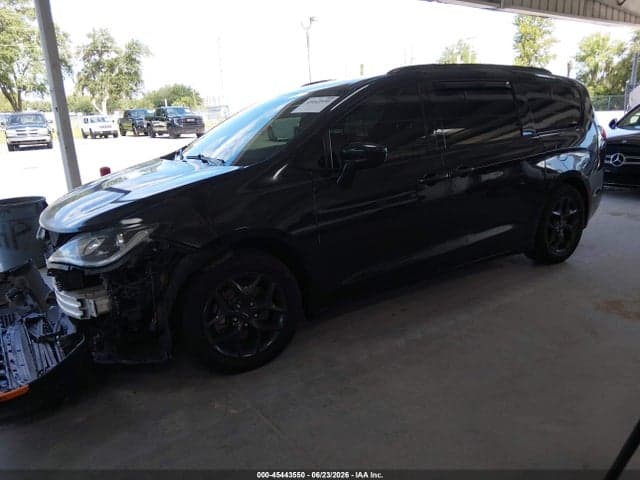 2018 CHRYSLER PACIFICA TOURING L 2