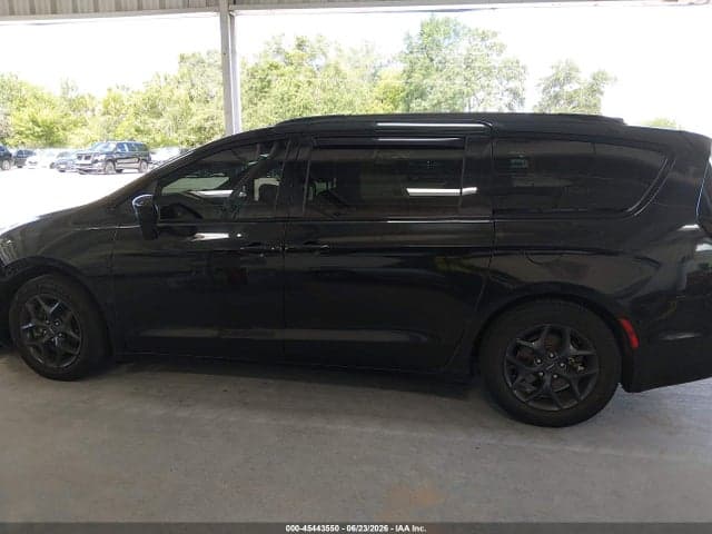 2018 CHRYSLER PACIFICA TOURING L 15