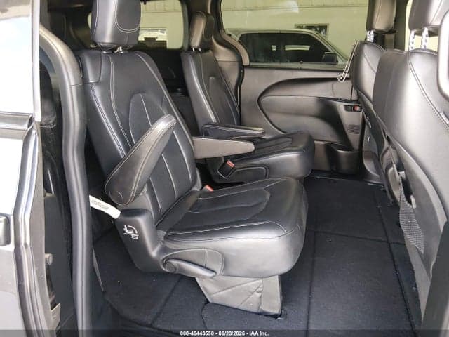 2018 CHRYSLER PACIFICA TOURING L 8