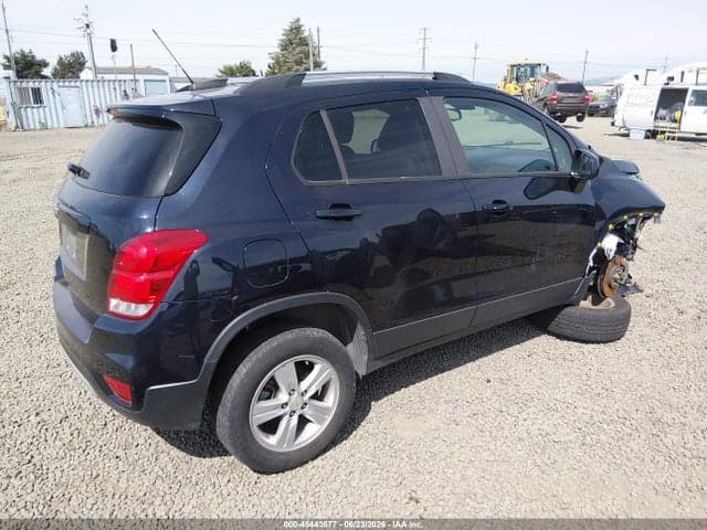 2021 CHEVROLET TRAX AWD LT 4