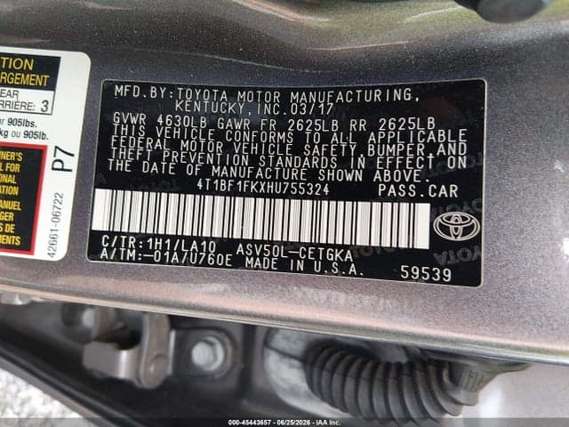 2017 TOYOTA CAMRY XLE 9