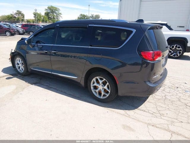 2020 CHRYSLER PACIFICA LIMITED 3