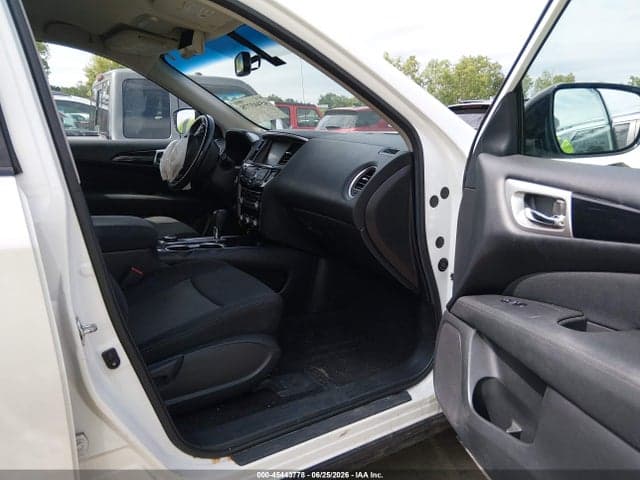 2017 NISSAN PATHFINDER SV 5