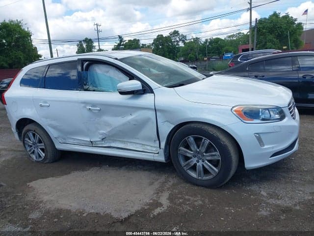 2017 VOLVO XC60 T5 1