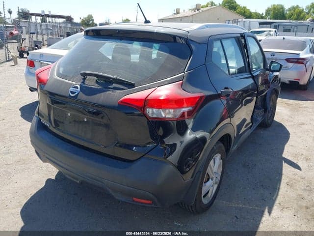 2018 NISSAN KICKS S 4