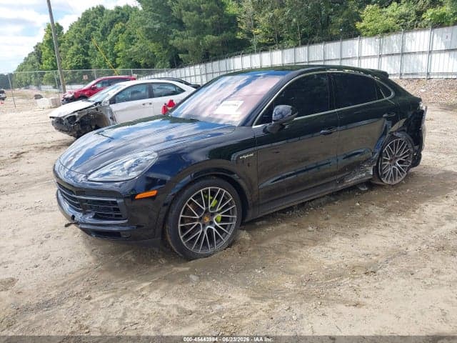 2022 PORSCHE CAYENNE E-HYBRID 2