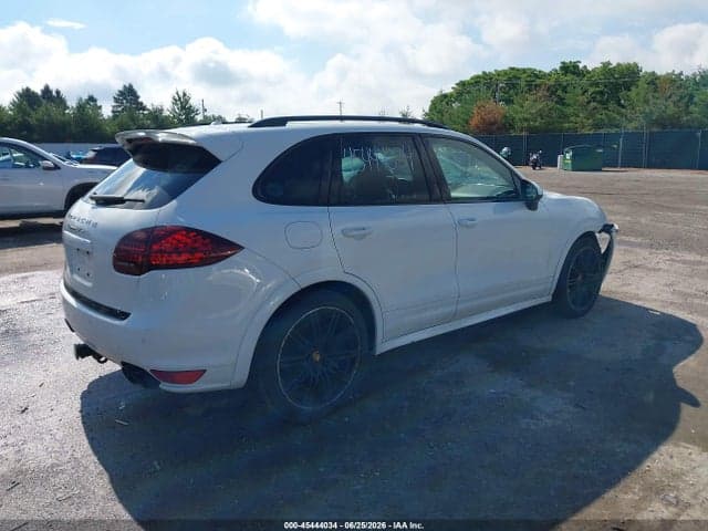 2013 PORSCHE CAYENNE GTS 4