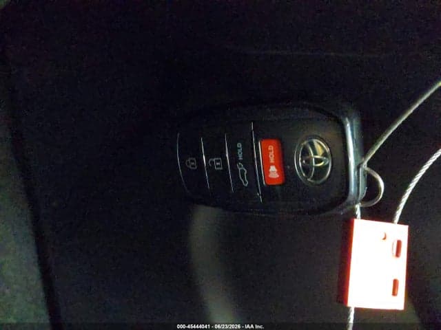 2024 TOYOTA GRAND HIGHLANDER XLE 11