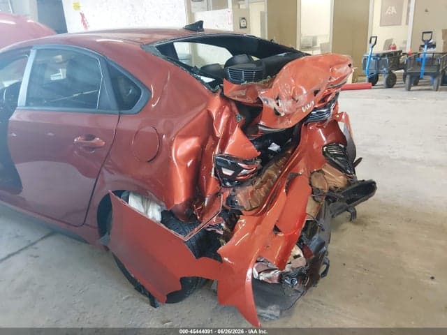 2022 KIA FORTE GT-LINE 6
