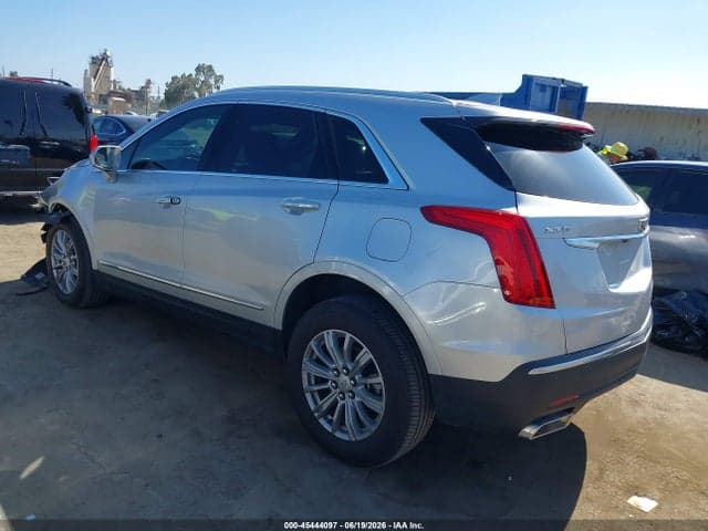 2018 CADILLAC XT5 3