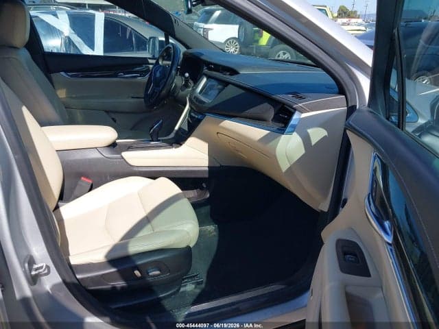 2018 CADILLAC XT5 5