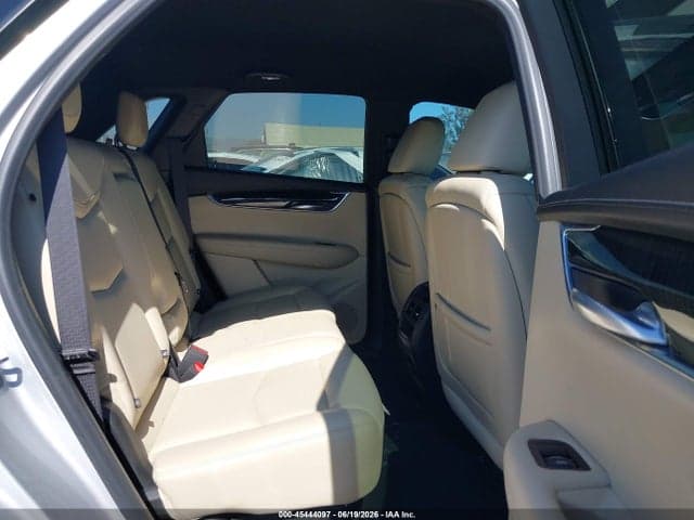 2018 CADILLAC XT5 8