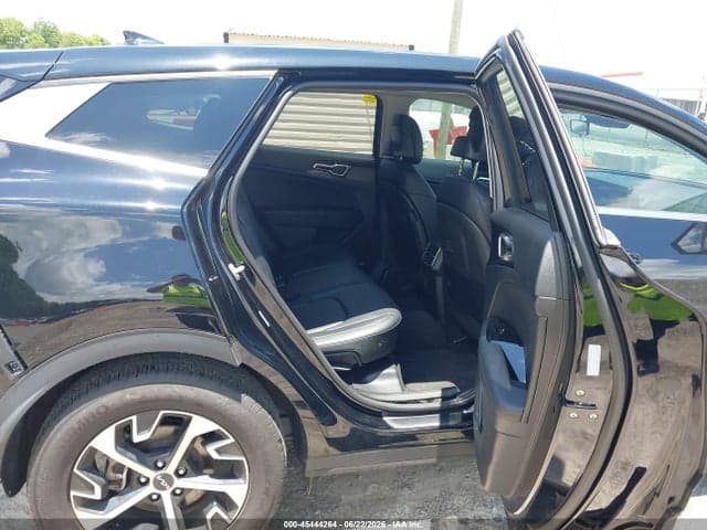 2025 KIA SPORTAGE EX 8