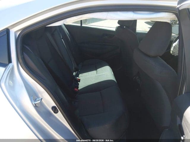 2026 TOYOTA COROLLA LE 8