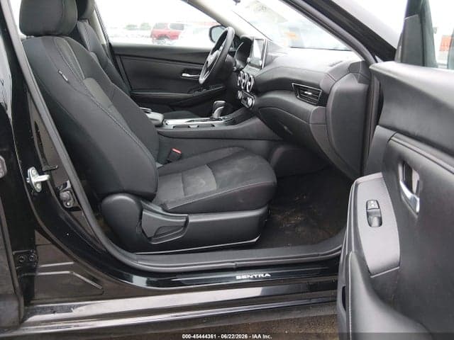 2024 NISSAN SENTRA SV XTRONIC CVT 5