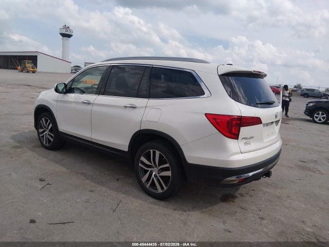 2017 HONDA PILOT TOURING 3