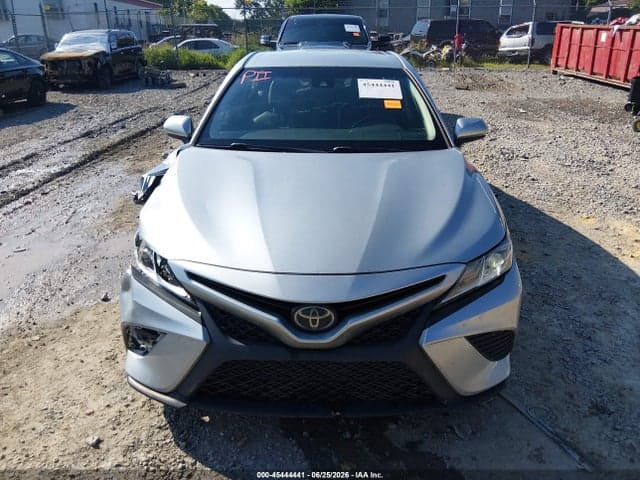 2018 TOYOTA CAMRY SE 12