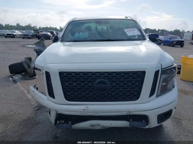 2018 NISSAN TITAN SL 12