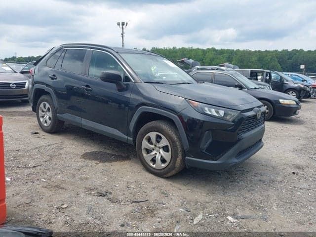 2020 TOYOTA RAV4 LE 1