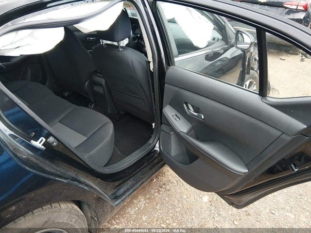 2023 NISSAN SENTRA SV XTRONIC CVT 8