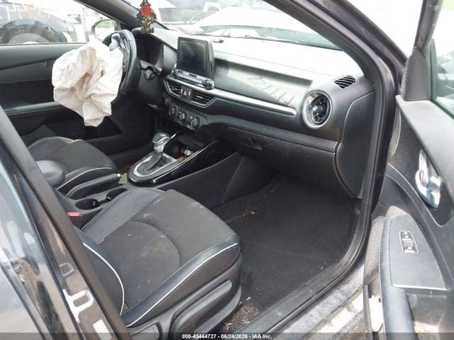 2021 KIA FORTE GT-LINE 5