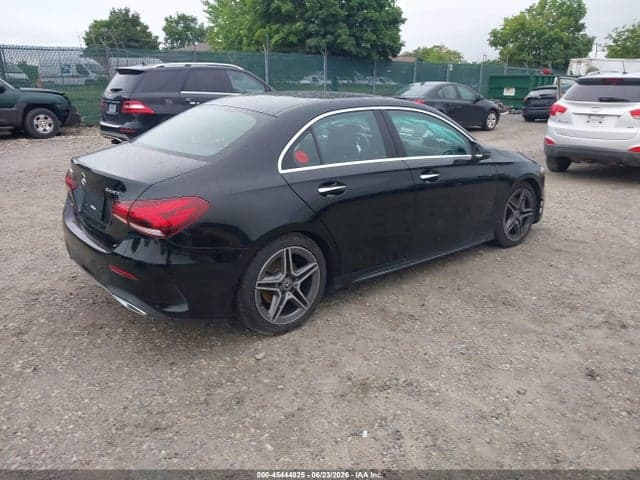 2022 MERCEDES-BENZ A 220 4MATIC 4
