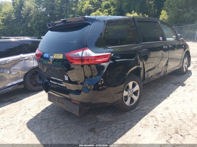 2020 TOYOTA SIENNA L 4