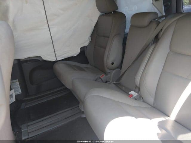 2020 TOYOTA SIENNA L 8