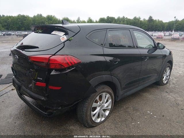 2021 HYUNDAI TUCSON SE 4