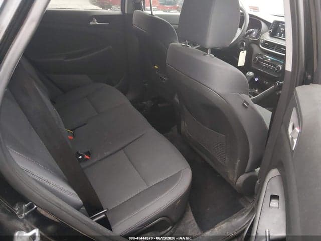 2021 HYUNDAI TUCSON SE 8