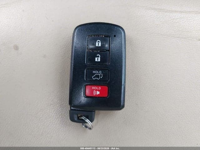 2019 TOYOTA HIGHLANDER XLE 11