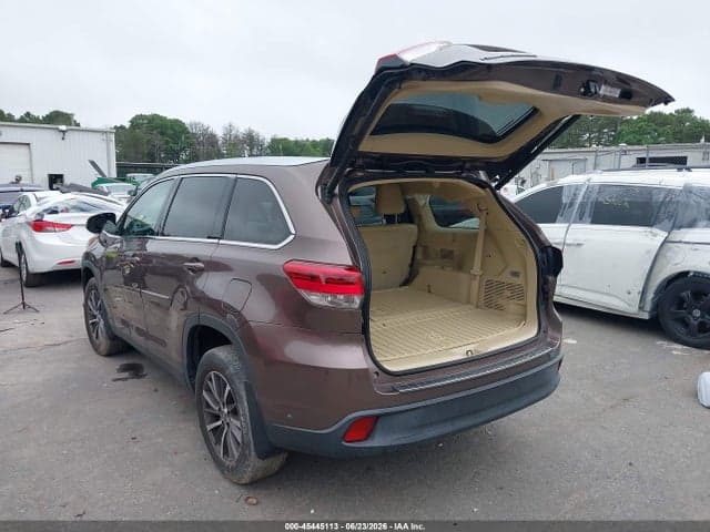 2019 TOYOTA HIGHLANDER XLE 3