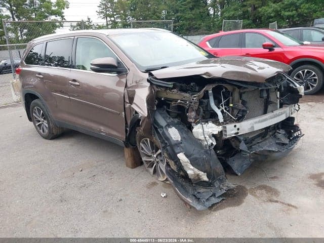 2019 TOYOTA HIGHLANDER XLE 6