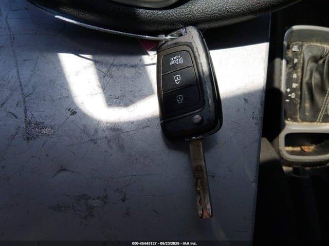2021 HYUNDAI VENUE SE 11
