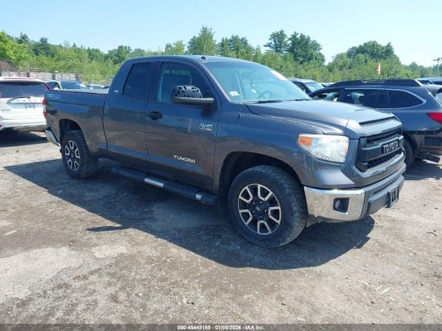 2017 TOYOTA TUNDRA SR5 5.7L V8