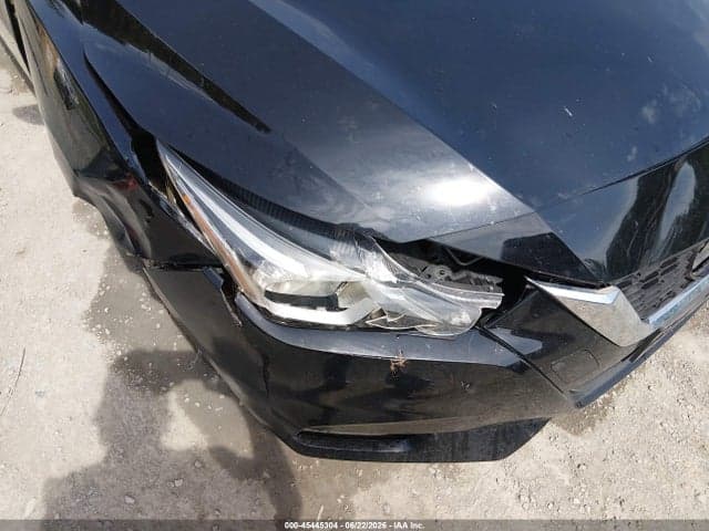 2020 NISSAN VERSA SV XTRONIC CVT 6