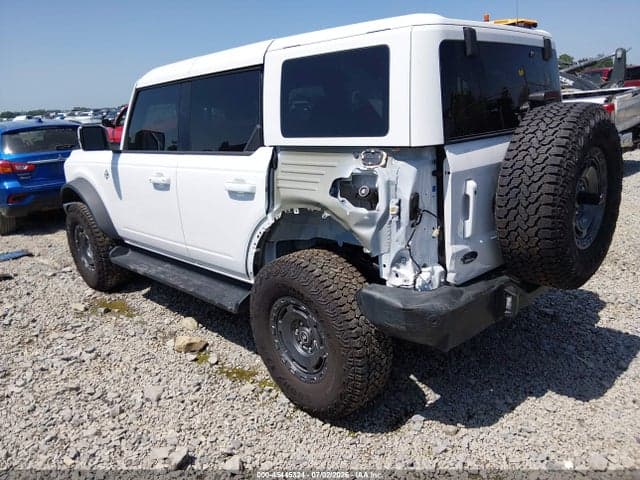 2025 FORD BRONCO OUTER BANKS 3