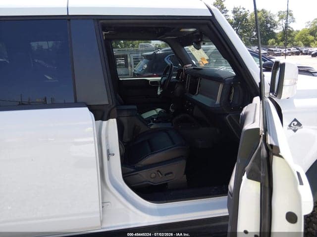 2025 FORD BRONCO OUTER BANKS 5