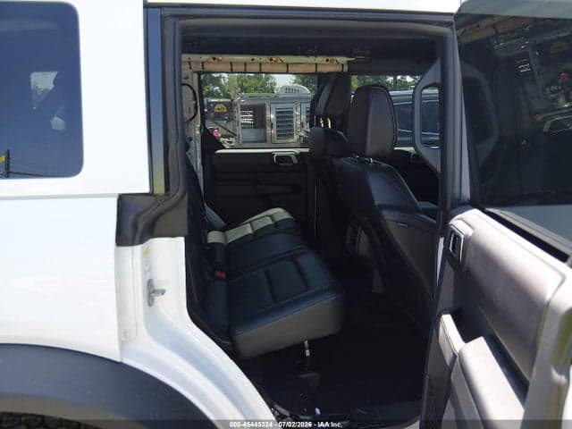 2025 FORD BRONCO OUTER BANKS 8