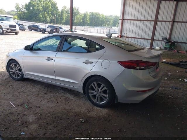 2017 HYUNDAI ELANTRA SE 3