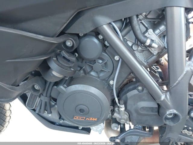 2020 KTM 1290 SUPER ADVENTURE S 9