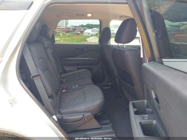 2025 NISSAN PATHFINDER SV 4WD 9