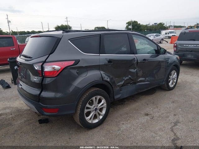 2018 FORD ESCAPE SE 4