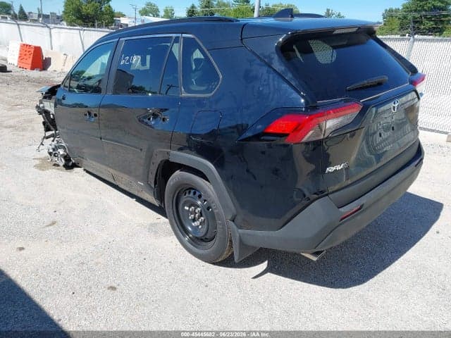 2025 TOYOTA RAV4 HYBRID XLE 3